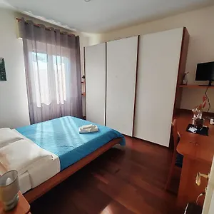 Stanza Maggiore Homestay Parma